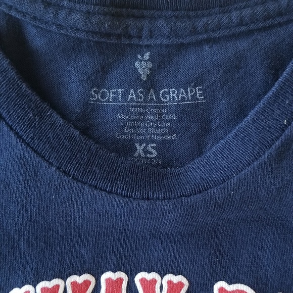 Fenway Park Boston Red Sox MLB Baseball Child Tee - Picture 2 of 2